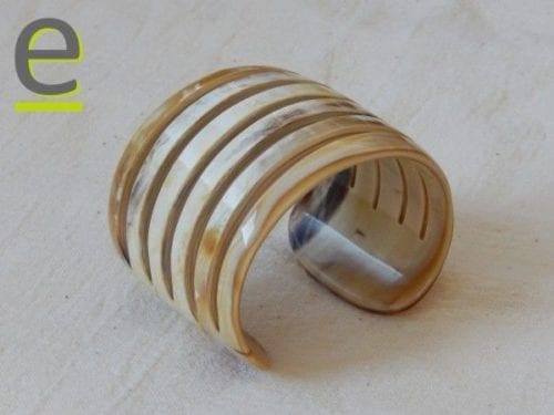 Bracciale di Corno, bracciale in corno