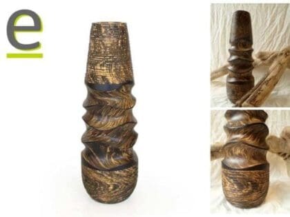 vaso di legno prodotto a mano, perfetto come soprammobile o come vaso per fiori secchi. tanti vasi da interno disponibili per l'acquisto