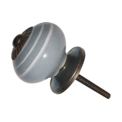 Pomello in ceramica azzurro con righe bianche e accessori in metallo