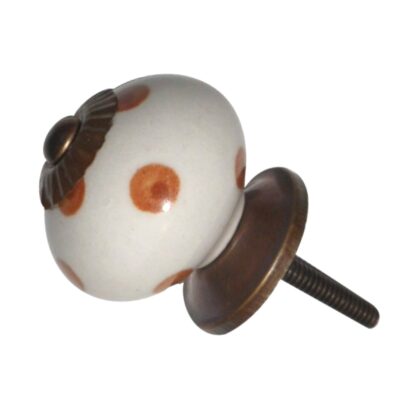 Pomello in ceramica bianca dipinta a mano con pois caramello DCK-16