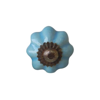 Pomello azzurro SCMK-51 in ceramica sagomata a fiore con base e accessori in metallo anticato