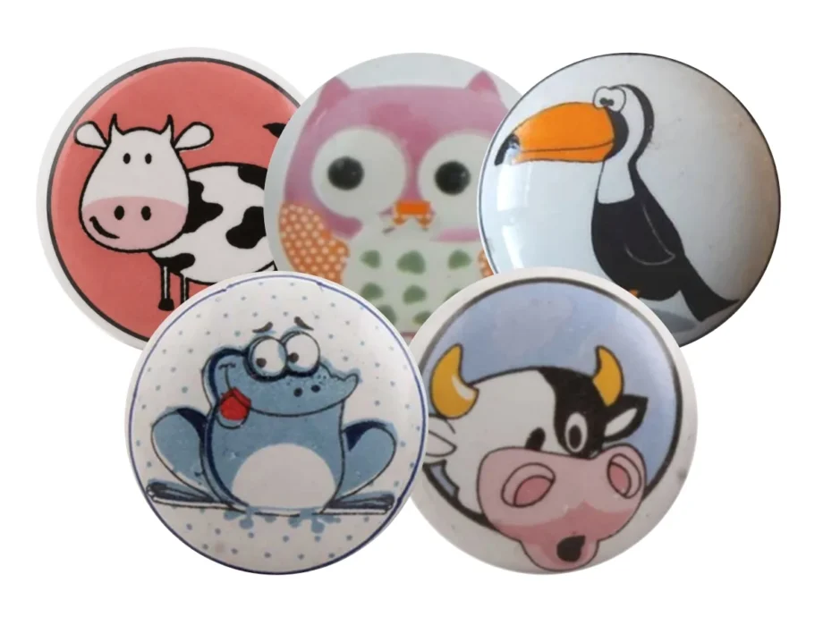 Pomelli per camerette dei bambini con animali